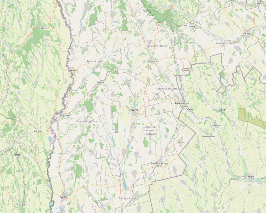 OpenStreetMap region around Comrat and the three Gagauz districts in southern Moldova, with Cahul to the west and the Ukrainian border at Vulcănești to the south.